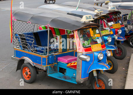 Tuk-tuks à Bangkok, Thaïlande Banque D'Images