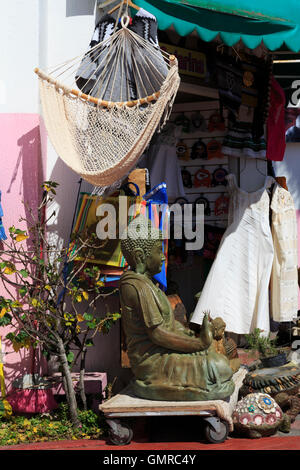 Store sur Lopez Mateos, Ensenada, Baja California, Mexique Banque D'Images