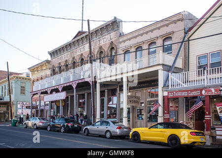 VIRGINIA CITY, NEVADA - Août 6, 2016 : voir l'historique ville minière de l'ouest et d'un remarquable emplacement touristique, Virginia City. Banque D'Images