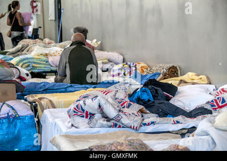 Rome, Italie. Août 25, 2016. La terre continue à trembler à Amatrice (Rieti) après le séisme de magnitude 6 au 24 août 2016, a frappé le centre de l'Italie. Il y a eu de nouvelles s'effondre, alors que le nombre de morts a augmenté : 281 victimes jusqu'à présent établi, y compris 221 Amatrice et ses villages, 11 à Accumuli, 49 à Arquata del Tronto. 388 blessés et 2 500 personnes sans abri. © Patrizia Cortellessa/Pacific Press/Alamy Live News Banque D'Images