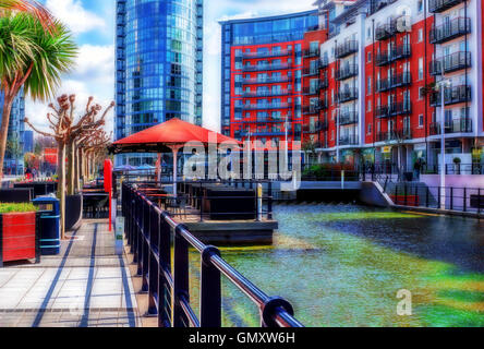 Gunwharf Quays de Portsmouth sur la côte sud du Royaume-Uni Banque D'Images