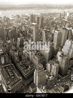 Années 1980, new york vu de l'empire state building Banque D'Images