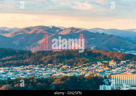 Golden Gate Bridge de Twin Peak Banque D'Images