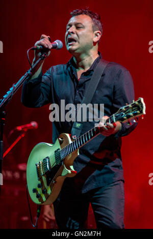 Portsmouth, Hampshire, Royaume-Uni. 27 août, 2016. Manic Street Preachers à Portsmouth Hampshire Festival victorieux 27-08-2016 Crédit : James Houlbrook/Alamy Live News Banque D'Images