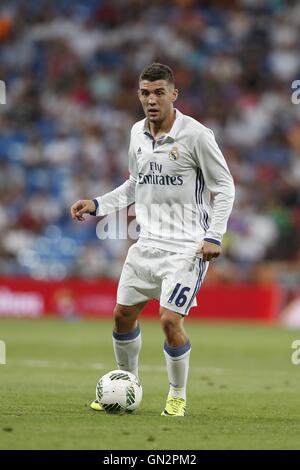 Madrid, Espagne. Août 16, 2016. Mateo Kovacic (Real) Football/soccer : 'pré-saison Trophée Santiago Bernabeu' match entre le Real Madrid FC 5-3 Stade de Reims au Santiago Bernabeu à Madrid, Espagne . © Kawamori Mutsu/AFLO/Alamy Live News Banque D'Images