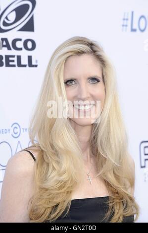 Au niveau des arrivées d'Ann Coulter pour Comedy Central Roast de Rob Lowe, Sony Studios, Los Angeles, CA 27 août 2016. Photo par : Michael Germana/Everett Collection Banque D'Images