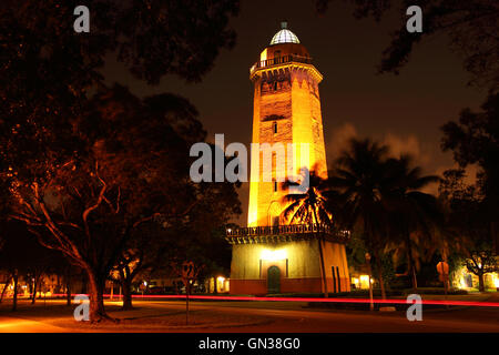 Alhambra historique Tour de l'eau dans la ville de Coral Gables, en Floride Banque D'Images