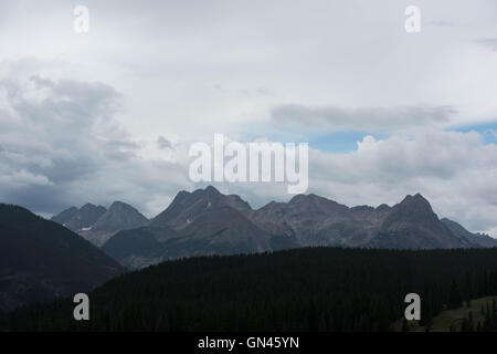 Les Aiguilles - Gamme Grenadier dans les montagnes de San Juan dans le Sud-Ouest du Colorado Banque D'Images