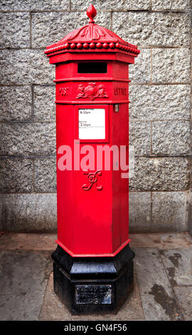 Post box traditionnel à Londres Banque D'Images