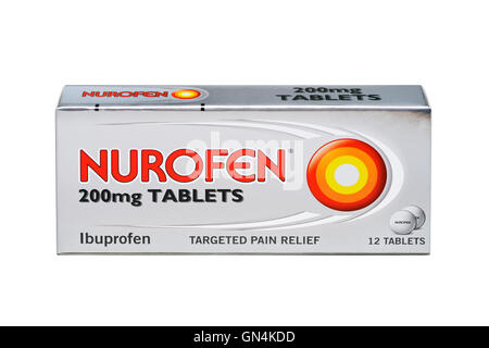 Fort de nurofen comprimés sur un fond blanc. Banque D'Images