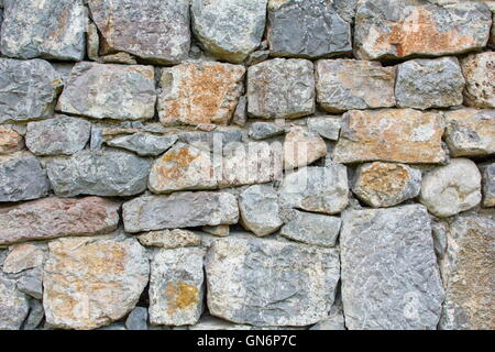 Vieux Mur traditionnel fait de pierres historique Banque D'Images