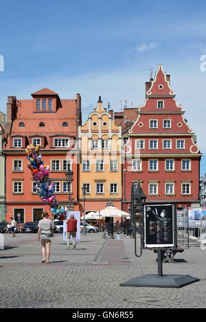 Maisons patriciennes à la place du marché du sel dans la vieille ville de Wroclaw en Pologne. Banque D'Images