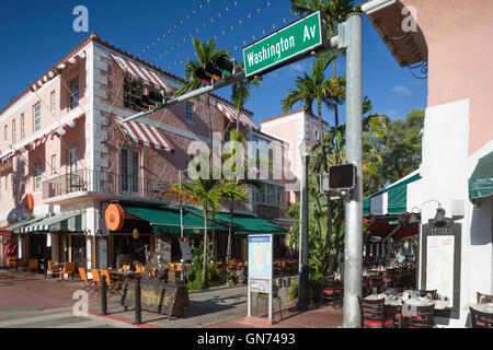 RESTAURANTS VILLAGE HISTORIQUE ESPAGNOL ESPANOLA WAY MIAMI BEACH FLORIDE USA Banque D'Images