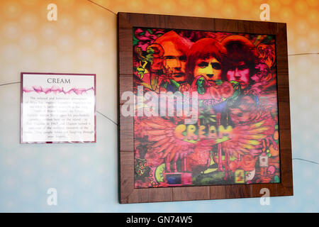 Souvenirs de l'industrie pop, vue ici en couleur à l'Hard Rock Hotel est un montage psychédélique de 'Cream' Banque D'Images