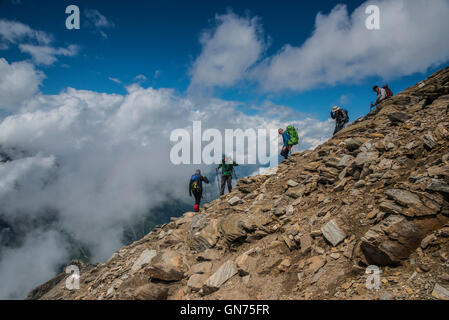 Escalade sur le Grosses Wiesbach corne 3564m Banque D'Images