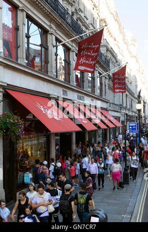 Hamleys flagship store le plus ancien et le plus grand magasin de jouets au monde sur Regent Street London W1B Banque D'Images