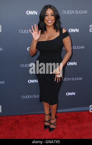 Burbank, CA, USA. Août 29, 2016. 29 août 2016 - Burbank, Californie. Niecy Nash. Première mondiale de la ''propre sucre Queen'' tenue à Warner Bros. Studio Lot. Crédit photo : Birdie Thompson/AdMedia Crédit : Birdie Thompson/AdMedia/ZUMA/Alamy Fil Live News Banque D'Images