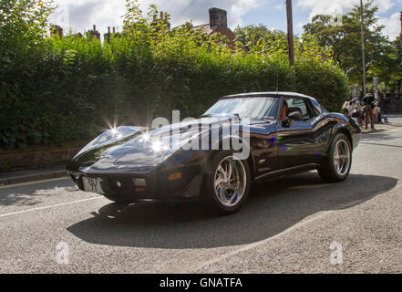 1969 60s Corvette Stingray cabriolet de Chevrolet supercars, classiques et voitures anciennes dans le centre-ville historique de Lancashire, Royaume-Uni Banque D'Images