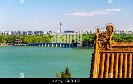 Le Lac de Kunming vu du Palais d'été - Beijing Banque D'Images