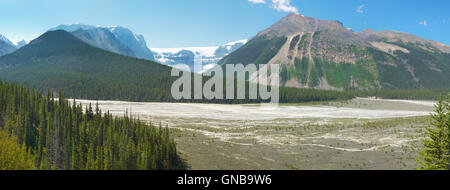 Columbia Icefield paysage panoramique en Alberta. Le Canada. L'horizontale Banque D'Images