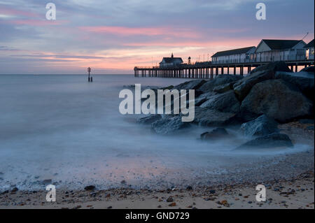 Une longue exposition de Southwold Pier à Suffolk Banque D'Images