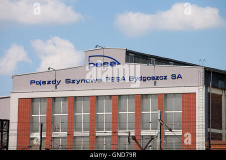 PESA Bydgoszcz SA (Pojazdy Szynowe PESA SA), bâtiment de l'usine de fabrication de véhicules sur rail à Bydgoszcz, Pologne Banque D'Images