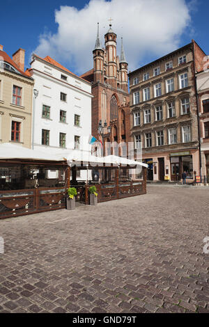 Maisons de la place du marché de la vieille ville de Torun, Pologne Banque D'Images