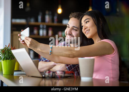 Couple romantique date Banque D'Images