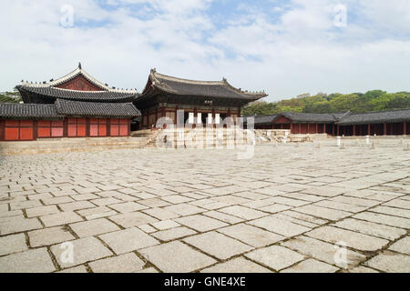 Myeongjeongjeon et carrés, la salle principale du Palais Changgyeonggung à Séoul, Corée du Sud. Banque D'Images