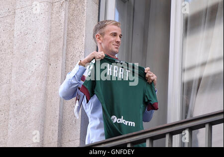 Turin, Italie. Août 30, 2016. Joe Hart, le gardien de Manchester City et de l'Angleterre, l'équipe nationale s'installe à Torino FC en prêt Crédit : Nicolò Campo/Alamy Live News Banque D'Images