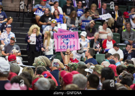 , Everett, Washington, États-Unis. 30 août, 2016. Donald J. Trump pour Eurosport France Président rassemblement à Arena. Crédit : Paul Gordon/Alamy Live News Banque D'Images