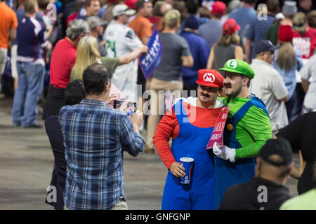 , Everett, Washington, États-Unis. 30 août, 2016. Donald J. Trump pour Eurosport France Président rassemblement à Arena. Crédit : Paul Gordon/Alamy Live News Banque D'Images