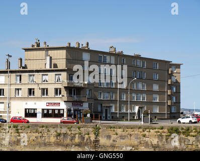 Au Quai Ouest Restaurant prises de quai de la Marne, Dieppe, France Banque D'Images