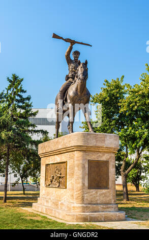 Statue de Petar Chaulev à Skopje - Macédoine Banque D'Images