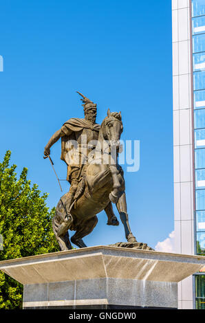 Statue de George Kastriot à Pristina - Kosovo Banque D'Images