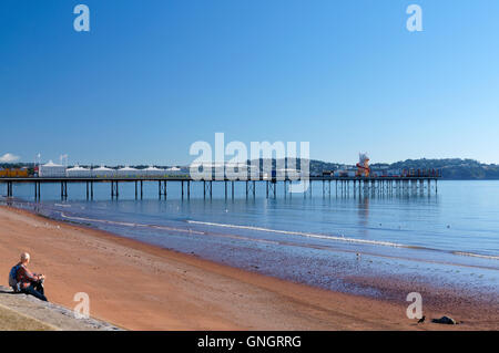 Sables bitumineux et de l'Embarcadère de Paington, Paignton, Devon, Angleterre du Sud. Banque D'Images