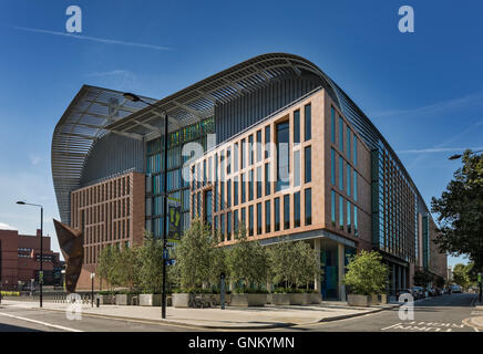 Francis Crick Institute de Midland Road, St Pancras, Londres conçu par les architectes HOK avec PLP Architecture. Banque D'Images