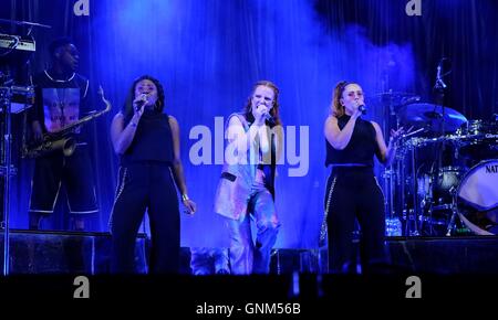 Camp Bestival, Dorset, 29 juillet 2016, UK, Jess Glynne performing on stage au Camp Bestival Banque D'Images