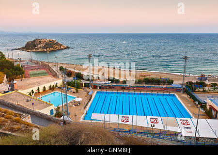 Vue de la piscine municipale à Le Pirée, Athènes. Banque D'Images