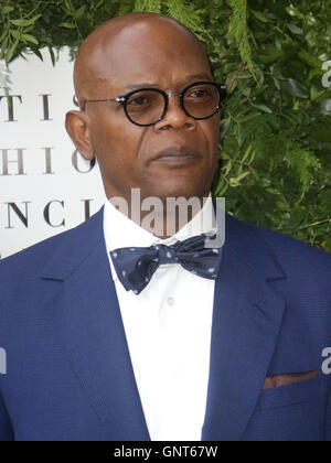 12 juin 2016 - Samuel L Jackson participant à l'un pour les garçons Fashion Ball 2016 au Victoria & Albert Museum à Londres, au Royaume-Uni. Banque D'Images