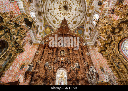 Retable Baroque. L'Iglesia Nuestra Señora del Carmen, bâtiment de style mudéjar et style baroque. Antequera,province de Malaga Costa del Sol Banque D'Images