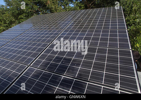 Panneau solaire pour produire de l'énergie photovoltaïque Banque D'Images