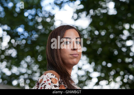 Faïza Guène, l'écrivain français et directeur, à l'Edinburgh International Book Festival. Edimbourg, Ecosse. 14 août 2016 Banque D'Images