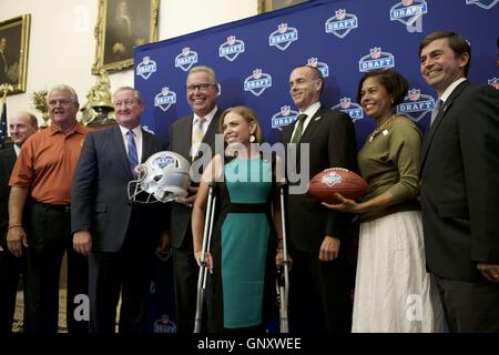 Philadelphia, PA, USA. Du 1er septembre 2016. Les responsables de la NFL et des représentants de la ville de Philadelphie pour accueillir 2017 Annonce de NFL au 1er septembre 2016 Conférence de presse à l'Hôtel de Ville, Philadelphie, Pennsylvanie. Credit : Bastiaan Slabbers/ZUMA/Alamy Fil Live News Banque D'Images