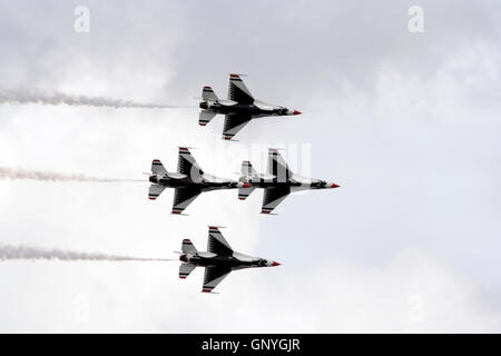 Chicago Air & Water Show 2016. United States Air Force Thunderbirds Banque D'Images