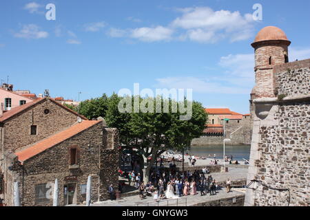 Photo d'un mariage du Château Royal de Collioure, Roussillon, France Banque D'Images