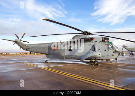 La marine espagnole Sikorsky SH-3D transport Sea King et de sauvetage par hélicoptère Banque D'Images