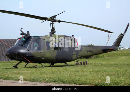 L'armée allemande de l'hélicoptère Huey UH-1D. Banque D'Images