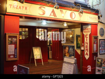 Le Savoy Theatre et cinema dans le centre-ville de Monmouth, Monmouthshire, Wales. Le Savoy est le plus ancien théâtre place au Pays de Galles Banque D'Images