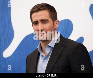 Venise, Italie. 2e, 2016 Sep. Jake Gyllenhaal animaux nocturnes au photocall du film au 73ème Festival du Film de Venise, la Sala Grande le vendredi 2 septembre 2016, Venise, Italie. Credit : Doreen Kennedy/Alamy Live News Banque D'Images